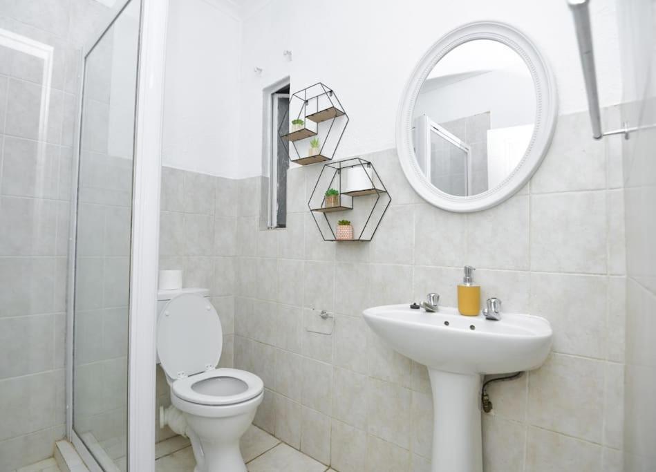 Comfy Hatfield Appartment Pretoria-Noord Esterno foto